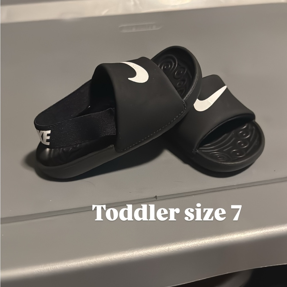 Nike Black Toddler Sandals
